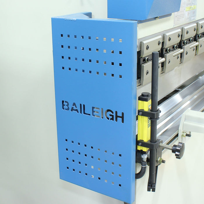 Baileigh BP-3305CNC - CNC PRESS BRAKE-BA9-1020680